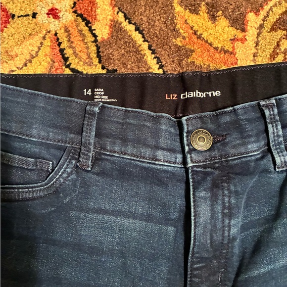 Liz Claiborne Dark Blue Capris - Picture 3 of 3